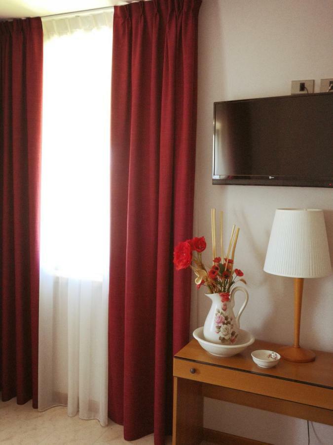 Hotel Corte Dal Castello Lazise Exterior photo