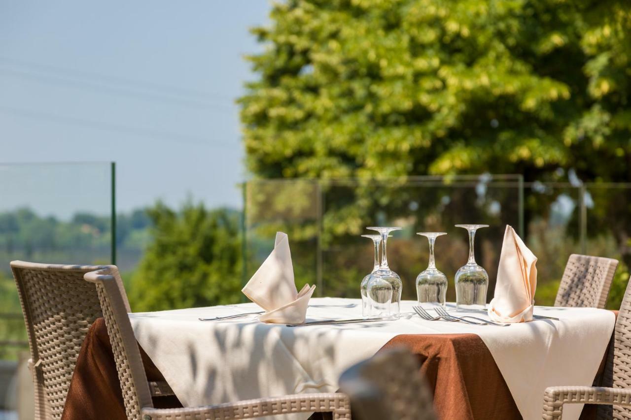 Hotel Corte Dal Castello Lazise Exterior photo