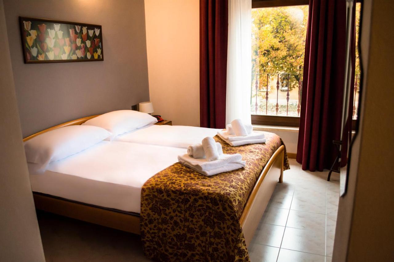 Hotel Corte Dal Castello Lazise Exterior photo