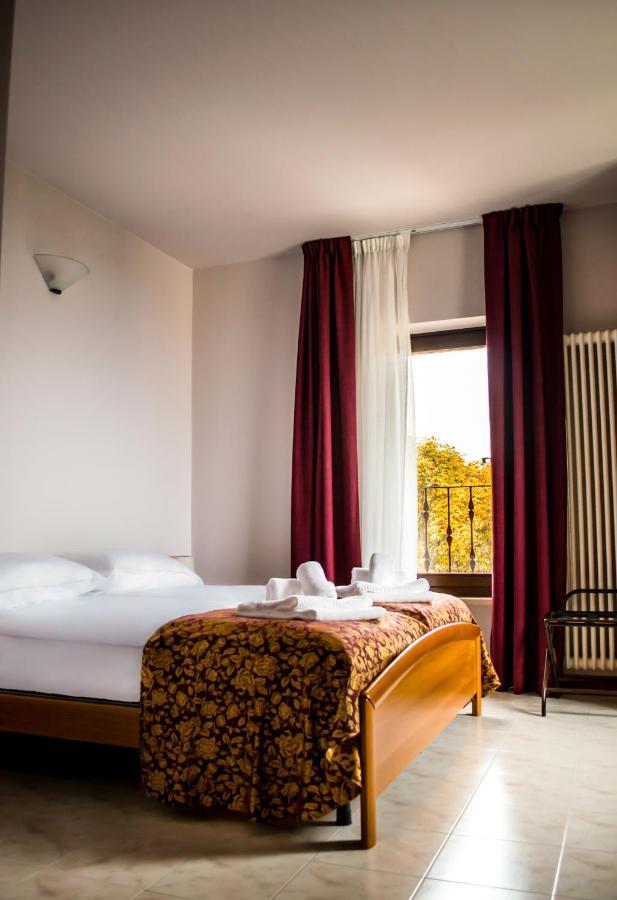 Hotel Corte Dal Castello Lazise Exterior photo