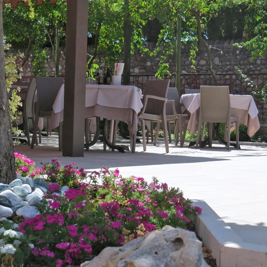 Hotel Corte Dal Castello Lazise Exterior photo